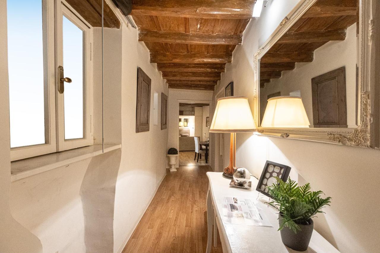 Romantica Studio-Rental In Рим Экстерьер фото